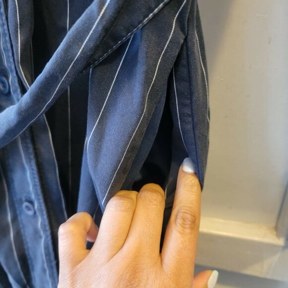 🤩Womens Roll-Sleeve Shirt Dress S Velvet Heart Stripe Gray White button front🤩 - Picture 7 of 9